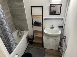 Appartements Studio meuble Florella proximite GARE-wifi : Appartement 1 Chambre