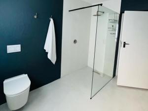 Modern Holiday Home by the Sea