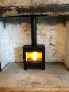 Traditional cottage with brand new Woodburner