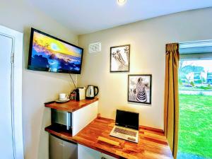 Private en-suite studio