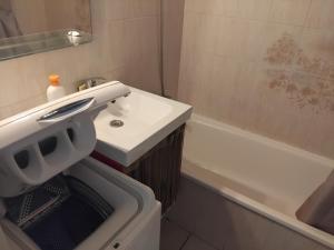 Appartements Haute Corse. Studio 4 pers .Plage Piscine. Cervione Prunete . : photos des chambres