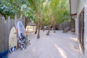 Brickwood Rasdhoo- Beach front