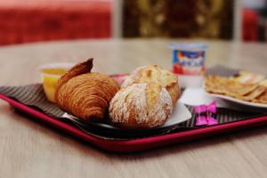 Hotels Hotel Crystal Reims Centre : photos des chambres