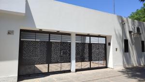 Casa hasta 6 personas a minutos del nodo tecnológico sobre avenida principal la banda -consulte para 10 personas o más - Ubytování bez kategorie ve městě La Banda