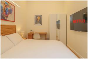 Cozy downtown apartment