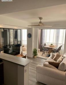 T2 neuf avec loggia 5 min du port de Sanary