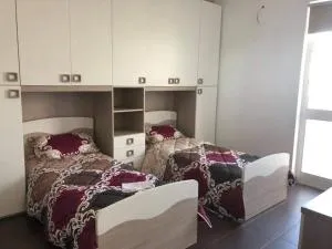 Central 2 BR penthouse ,sea view - Taʼ Ġokondu