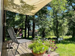 Maisons de vacances Wooden Cabin - Outdoor Kitchen - Superb Location! : photos des chambres