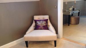 Luxury Private King room with huge Ensuite