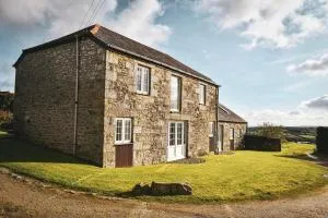 Seaview Hay Barn - Budock Water