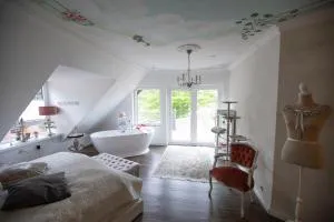 ApARTment im alten Lädchen - 新武尔姆斯托夫