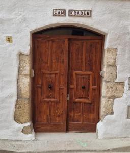 Rustic house with swimming pool