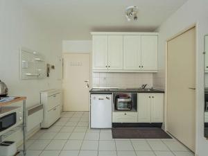 Appartements Appartement a 200 m de la plage avec terrasse et parking, au coeur des commerces et restaurants - FR-1-2-426 : photos des chambres