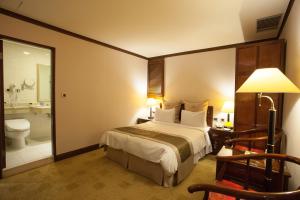 Phòng Deluxe Giường Đôi Không Có Cửa Sổ (Deluxe Double No Window)