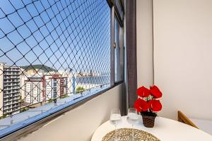 Vista lateral Mar, Biquinha SV, Estacionamento Grátis