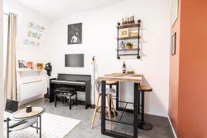 Au Pas de Bouffay, perched nest, medieval quarter