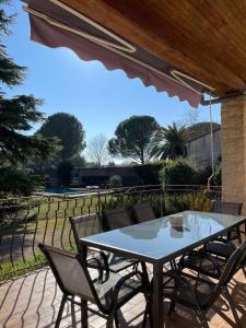 Maisons de vacances House with pool in Provence : photos des chambres