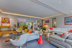 Villas Villa Luxe vallee de Chevreuse - Piscine interieure chauffee - 14 pers - Le relais des clefs : photos des chambres