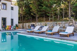 Elissaios-Brand New Renovated Pool Villa