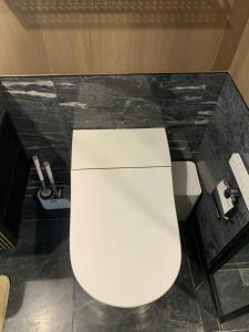 1BR appartment at Lumiere Riverside, city view free pool