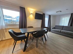 New, cozy retreat, 300 m to ski bus in Schladming Region
