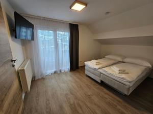 New, cozy retreat, 300 m to ski bus in Schladming Region