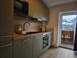 New, cozy retreat, 300 m to ski bus in Schladming Region