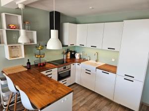 Apartman Marlera s privatnim bazenom