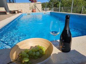 Apartman Marlera s privatnim bazenom