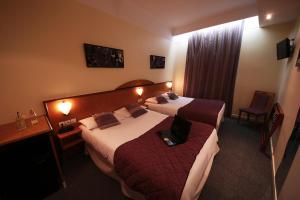 Hotels Hotel Crystal Reims Centre : photos des chambres