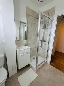 Centre-ville, parking facile,confortable