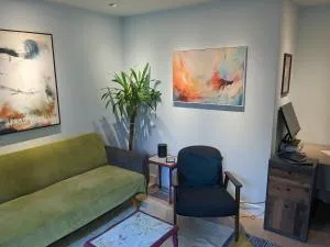 Bright and Cosy Garden Flat - Barnet