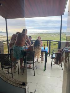 Cobertura 4Q com Jacuzzi Privativa e Vista para o Mar na Praia