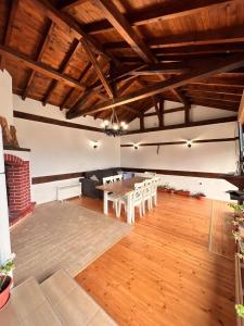 Nadejda Guest House in Tyzha