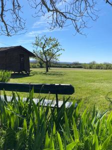 Maisons de vacances Gite Au soleil couchant a Rocamadour : Maison 4 Chambres