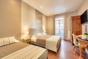 Triple Room room in Hotel Lepante