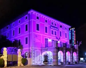 Dogana Vecchia - Hotel & Residence B&B Ristorante & Pizzeria - 切尔维尼亚诺德尔夫留利