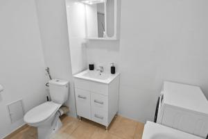 High-end Apartment with Panoramic View, Parking & Pool