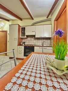 La Casa di Malú -5min centro-porto-acquario-stadio-free wifi