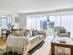 Nature's Nook 2 Bed Cottage - Fletching