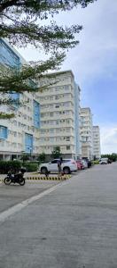 One Spatial Condo