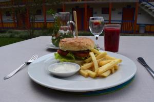 Hotel Campestre TACURRUMBI