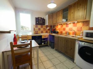 Appartements Le Camarguais - TERRASSE ET PARKING : photos des chambres