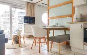 Prachtige studio in Oostende met verwarmd zwembad