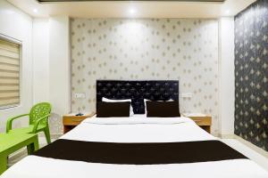 Hotel O Us in