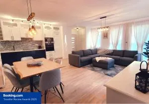 Moonshine Érd - إريد