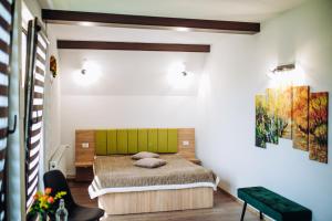 Aframe LINIȘTEA PĂDURII NĂMĂEȘTI