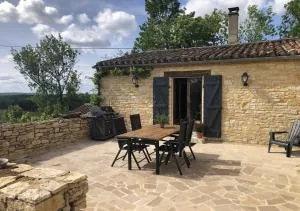 Magnone Vacance - Gîte Le Petit Ruisseau - Lavercantière