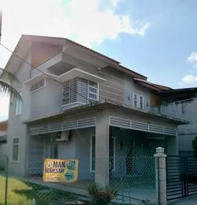 Aman Homestay Anak Bukit - Kampong Pantai Johor