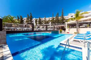 Studio on Maria Luisa Beach Wifi Parking Swimming Pool